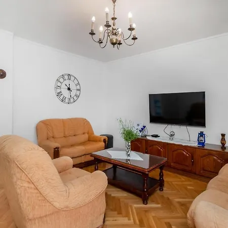 Amazing In With Kitchen *